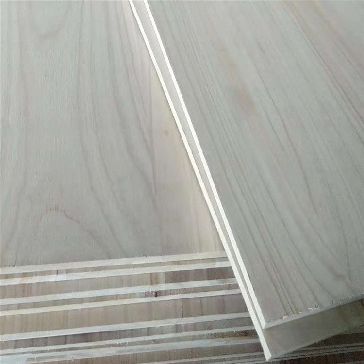 Paulownia Veneer